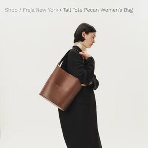 Freja Tall Tote in Pecan